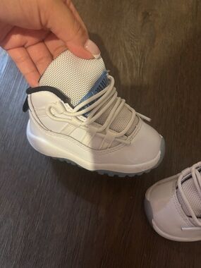 Jordan’s blue legend 11 s